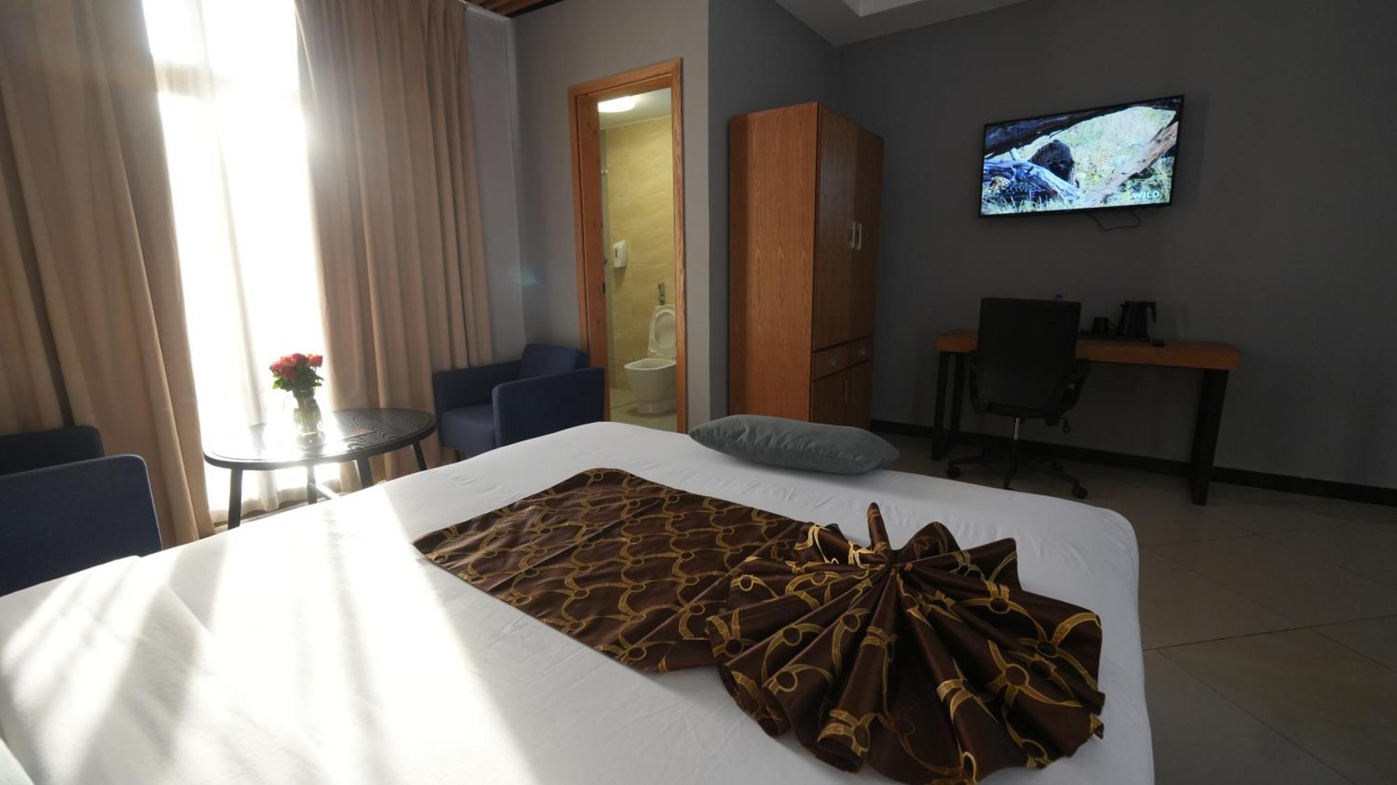Mazeki Addis Boutique Hotel Addis Ababa Exterior foto